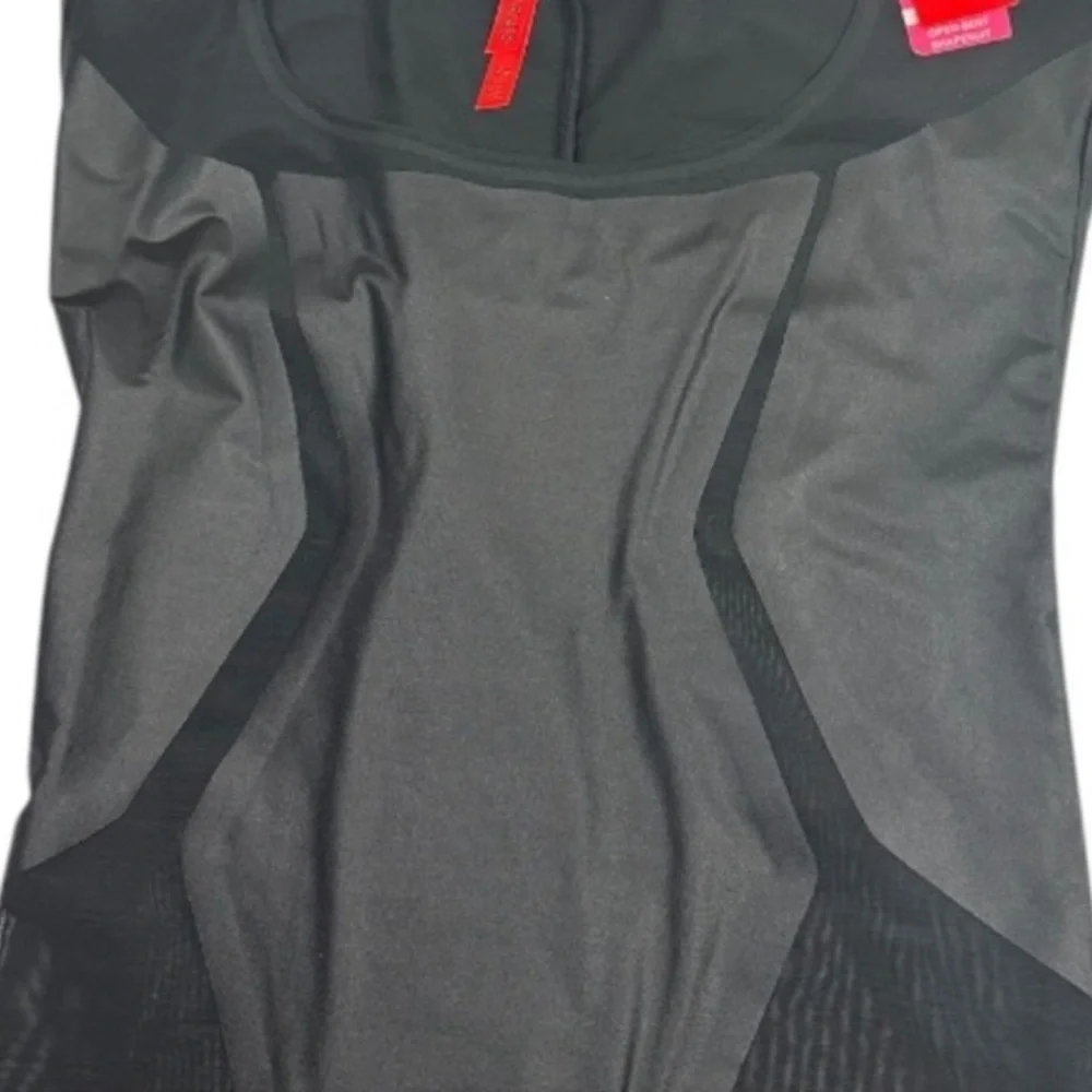 Spanx Haute Contour Open-Bust Mid-Thigh Bodysuit Very Black NWT